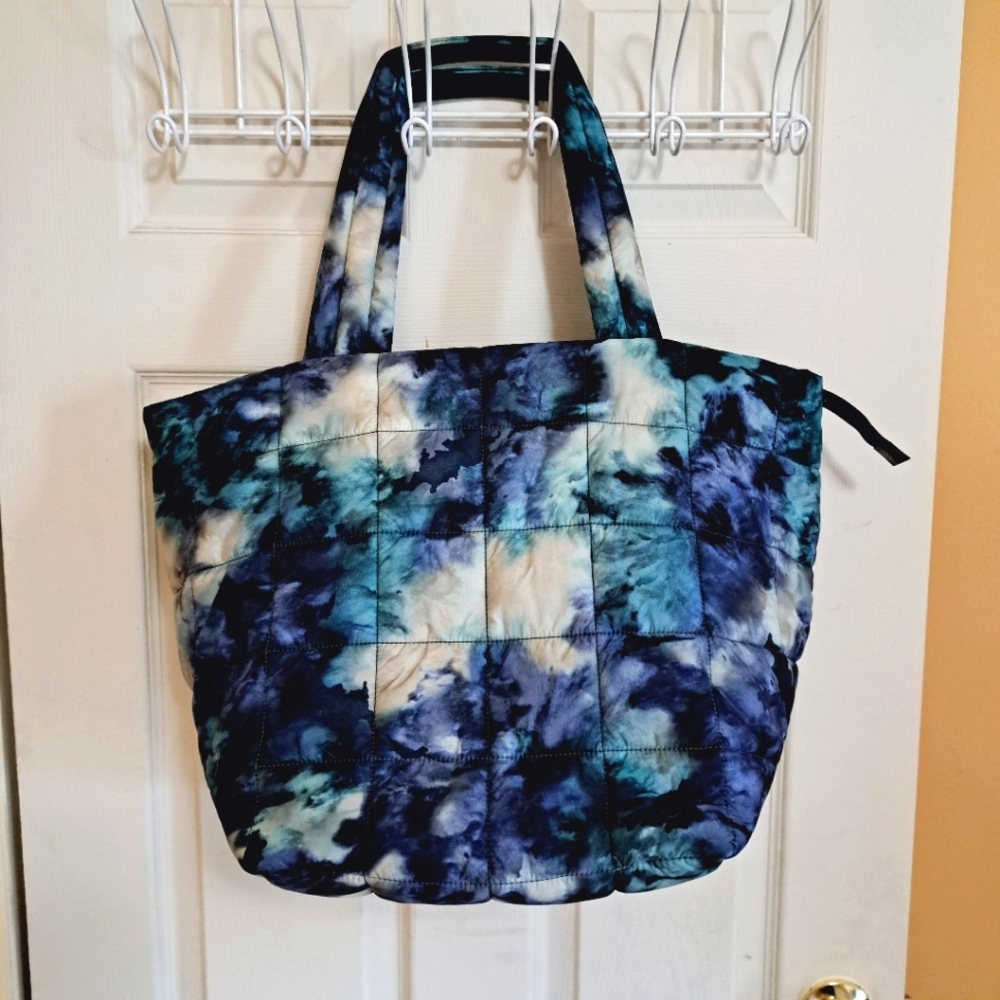 Lululemon Quilted Tote Bag 26 Meteor Wash Print Multi